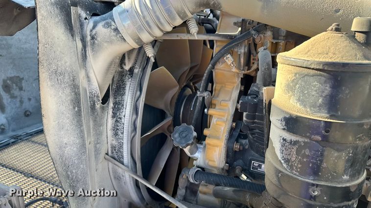 image for item EE4327 2007 Kenworth T800 semi truck