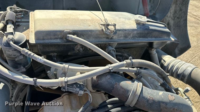 image for item EE4327 2007 Kenworth T800 semi truck