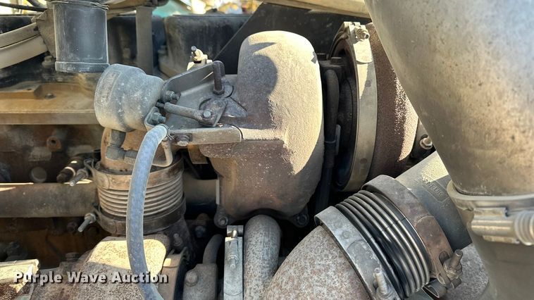 image for item EE4327 2007 Kenworth T800 semi truck