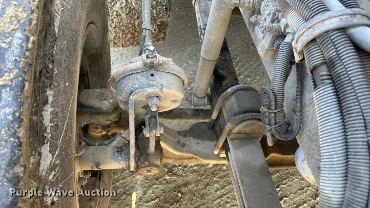 image for item EE4327 2007 Kenworth T800 semi truck