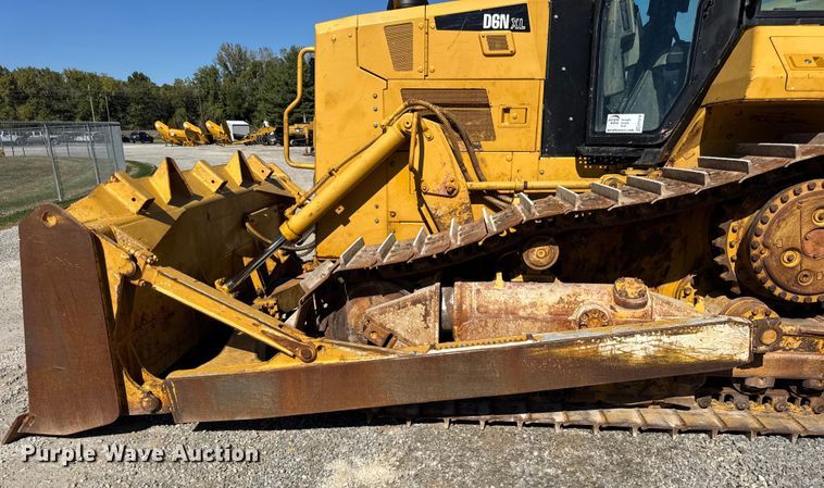 image for item EF2218 2017 Caterpillar D6N XL dozer