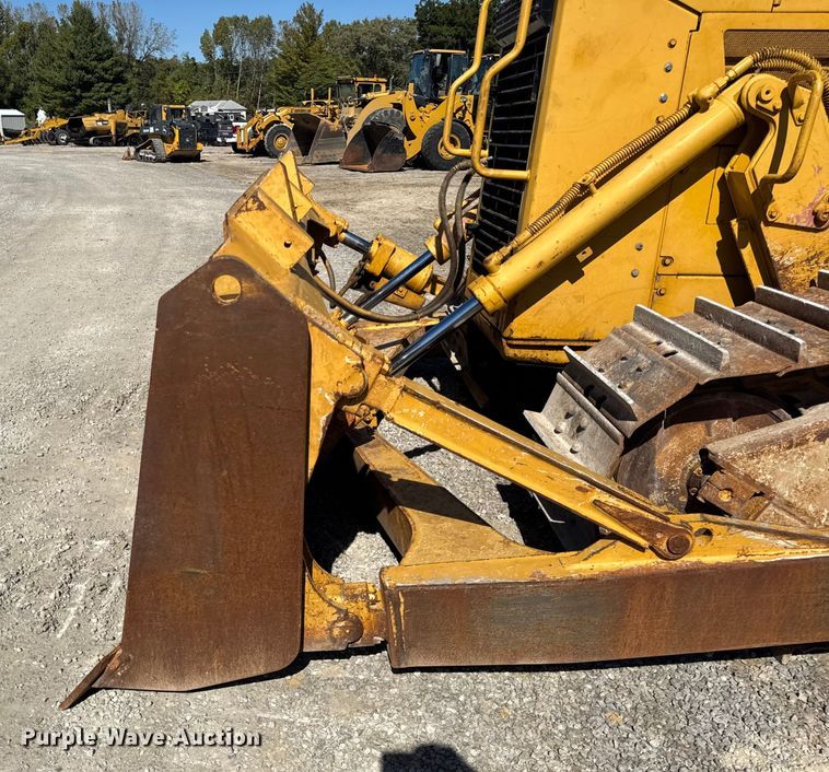 image for item EF2218 2017 Caterpillar D6N XL dozer