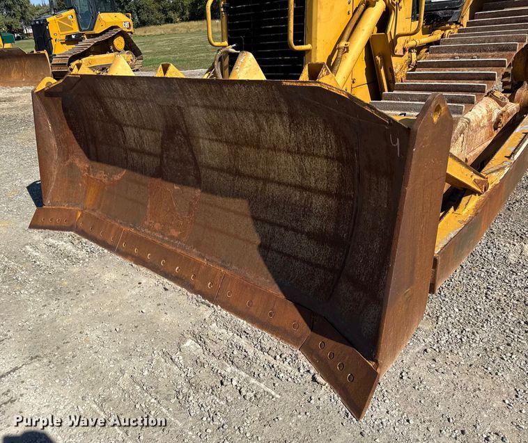 image for item EF2218 2017 Caterpillar D6N XL dozer