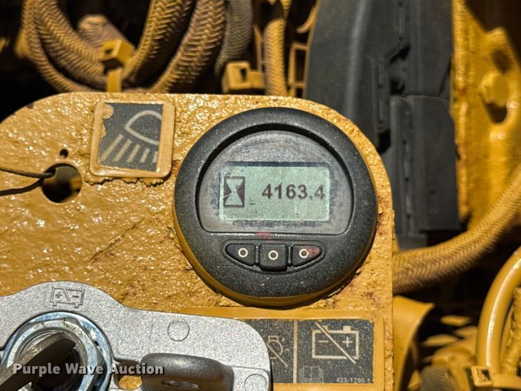 image for item EF2218 2017 Caterpillar D6N XL dozer