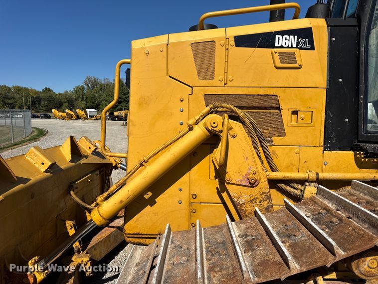 image for item EF2218 2017 Caterpillar D6N XL dozer