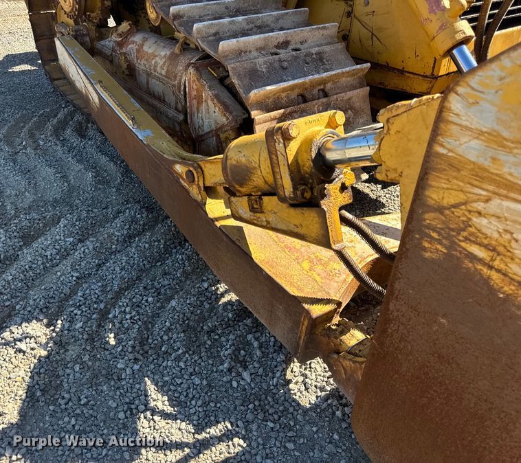 image for item EF2218 2017 Caterpillar D6N XL dozer