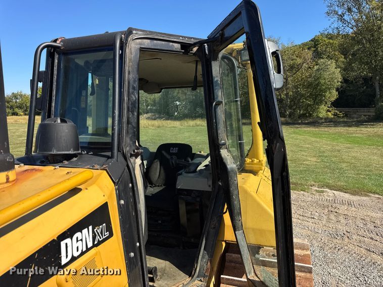 image for item EF2218 2017 Caterpillar D6N XL dozer