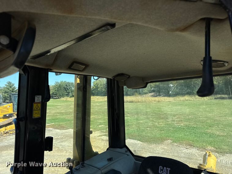 image for item EF2218 2017 Caterpillar D6N XL dozer