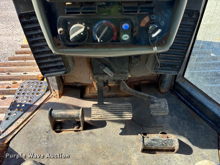 image for item EF2218 2017 Caterpillar D6N XL dozer