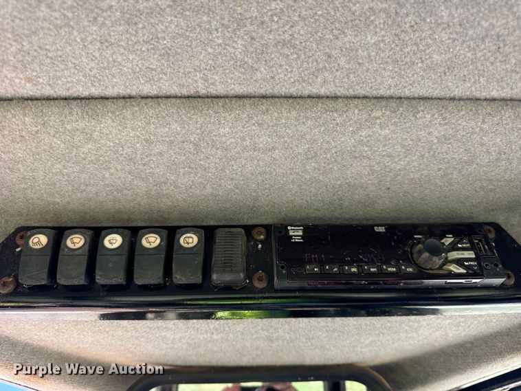 image for item EF2218 2017 Caterpillar D6N XL dozer