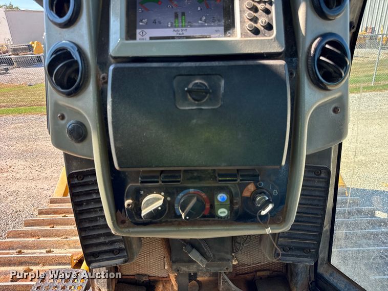 image for item EF2218 2017 Caterpillar D6N XL dozer