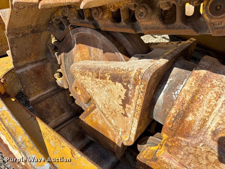 image for item EF2218 2017 Caterpillar D6N XL dozer