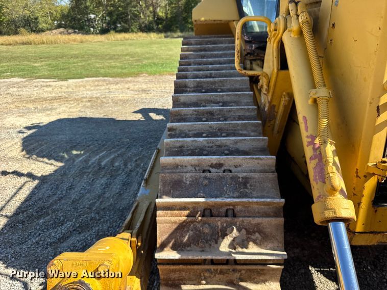 image for item EF2218 2017 Caterpillar D6N XL dozer