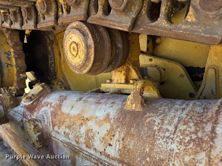 image for item EF2218 2017 Caterpillar D6N XL dozer