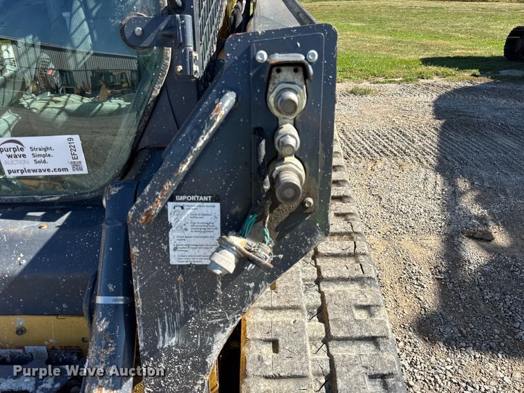 image for item EF2219 2021 John Deere 325G tracked skid steer loader