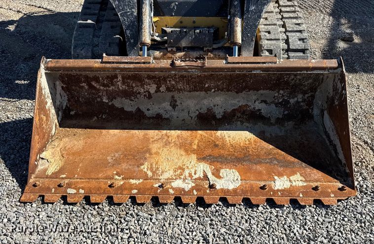 image for item EF2219 2021 John Deere 325G tracked skid steer loader