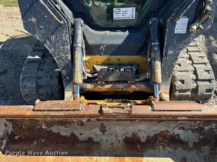 image for item EF2219 2021 John Deere 325G tracked skid steer loader