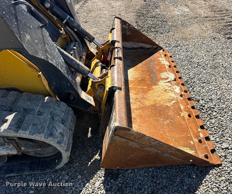 image for item EF2219 2021 John Deere 325G tracked skid steer loader