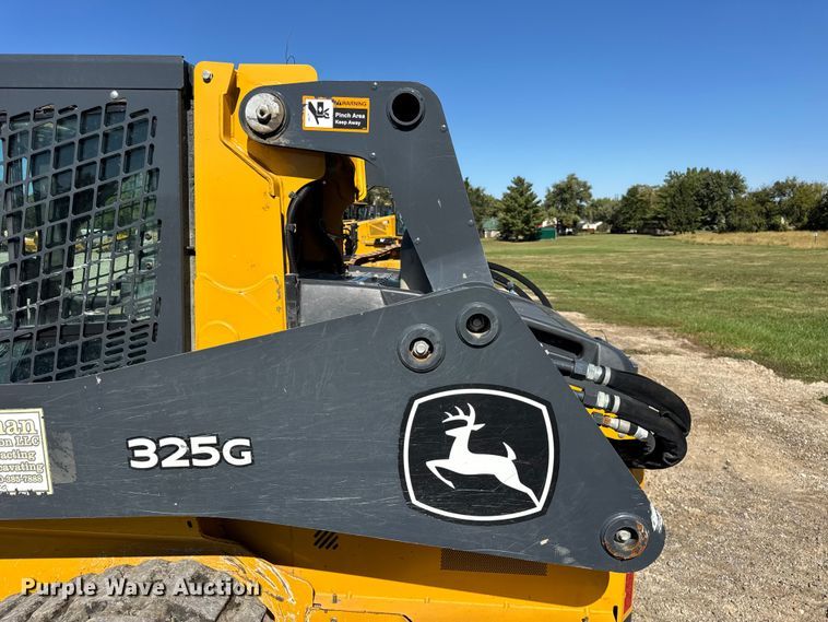 image for item EF2219 2021 John Deere 325G tracked skid steer loader