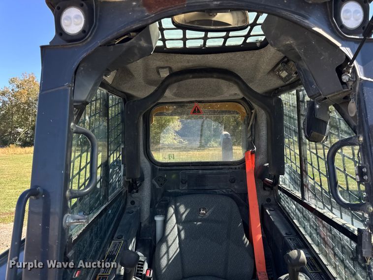 image for item EF2219 2021 John Deere 325G tracked skid steer loader