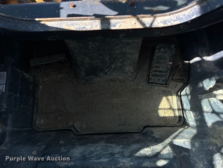 image for item EF2219 2021 John Deere 325G tracked skid steer loader