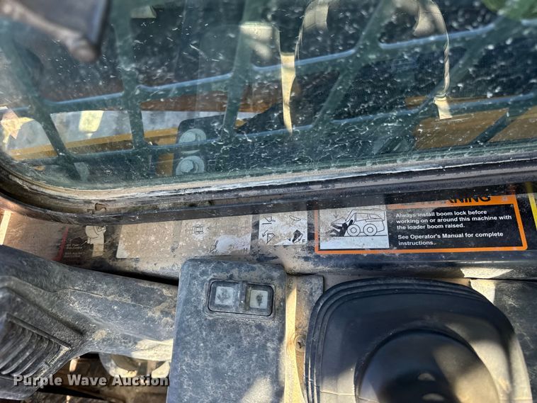 image for item EF2219 2021 John Deere 325G tracked skid steer loader