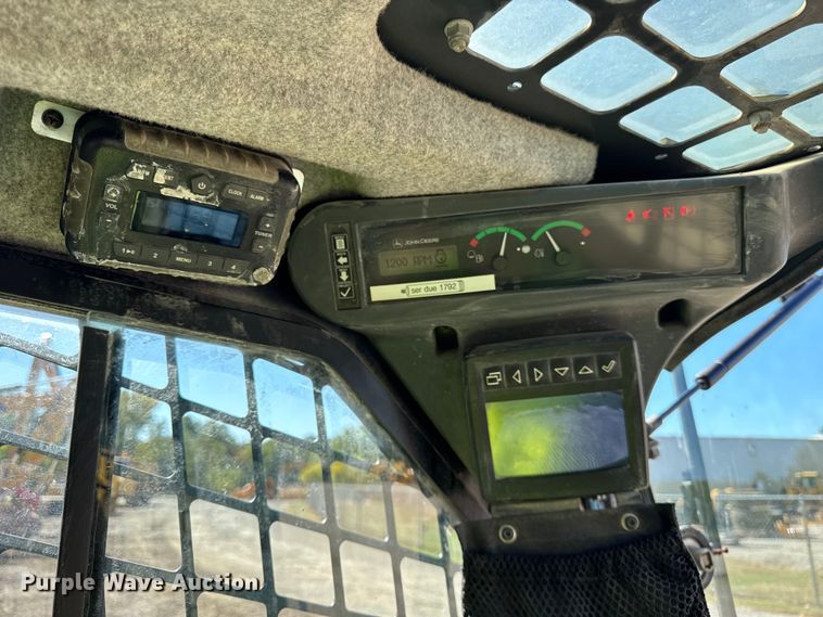 image for item EF2219 2021 John Deere 325G tracked skid steer loader