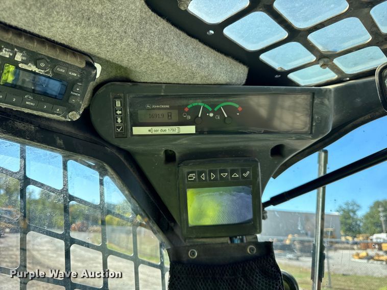 image for item EF2219 2021 John Deere 325G tracked skid steer loader