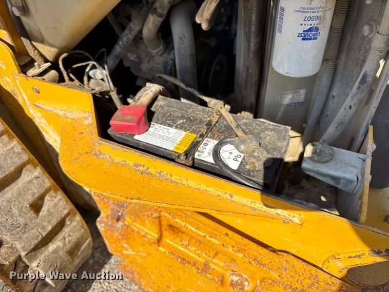 image for item EF2219 2021 John Deere 325G tracked skid steer loader