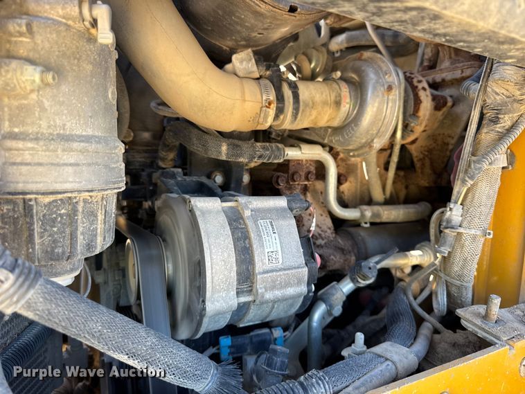 image for item EF2219 2021 John Deere 325G tracked skid steer loader