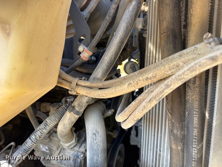 image for item EF2219 2021 John Deere 325G tracked skid steer loader