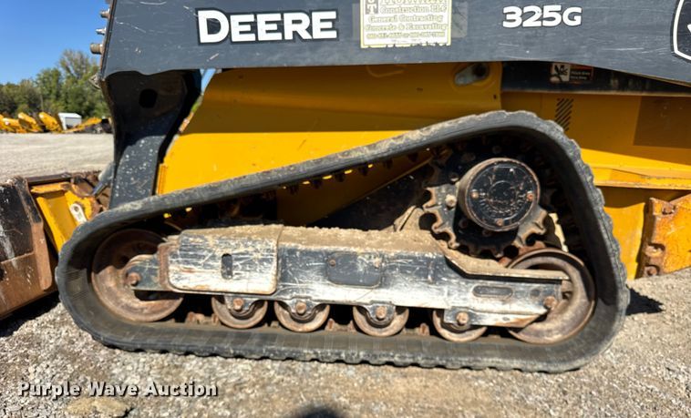 image for item EF2219 2021 John Deere 325G tracked skid steer loader