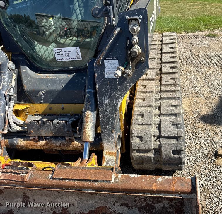 image for item EF2219 2021 John Deere 325G tracked skid steer loader