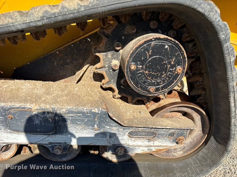 image for item EF2219 2021 John Deere 325G tracked skid steer loader