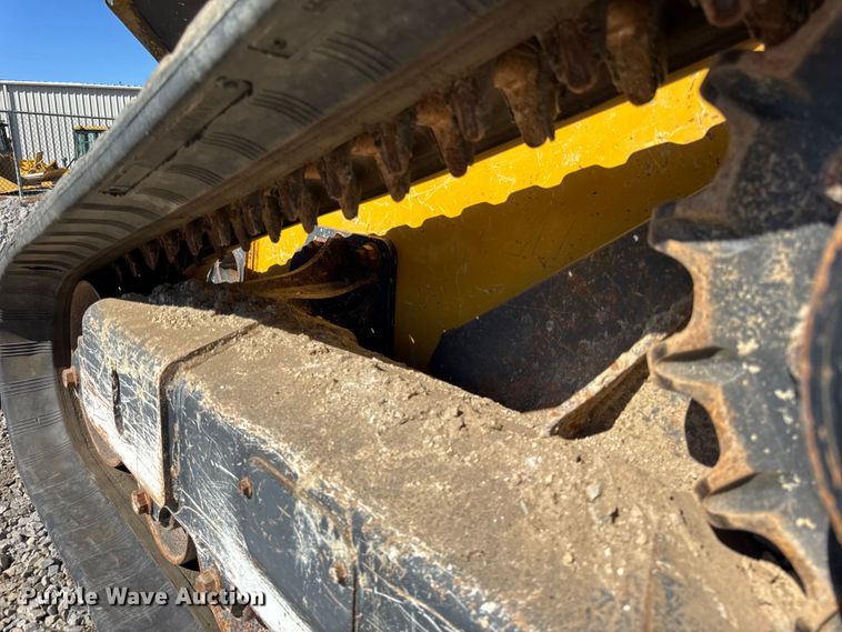 image for item EF2219 2021 John Deere 325G tracked skid steer loader