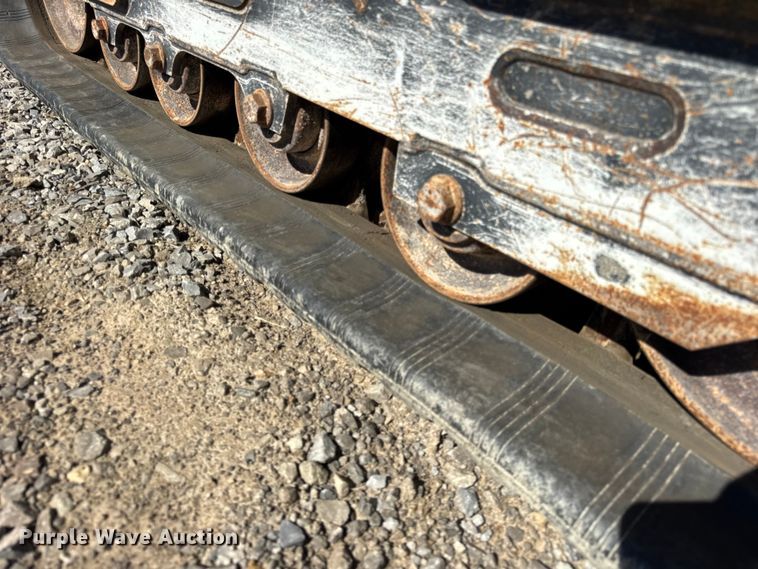 image for item EF2219 2021 John Deere 325G tracked skid steer loader