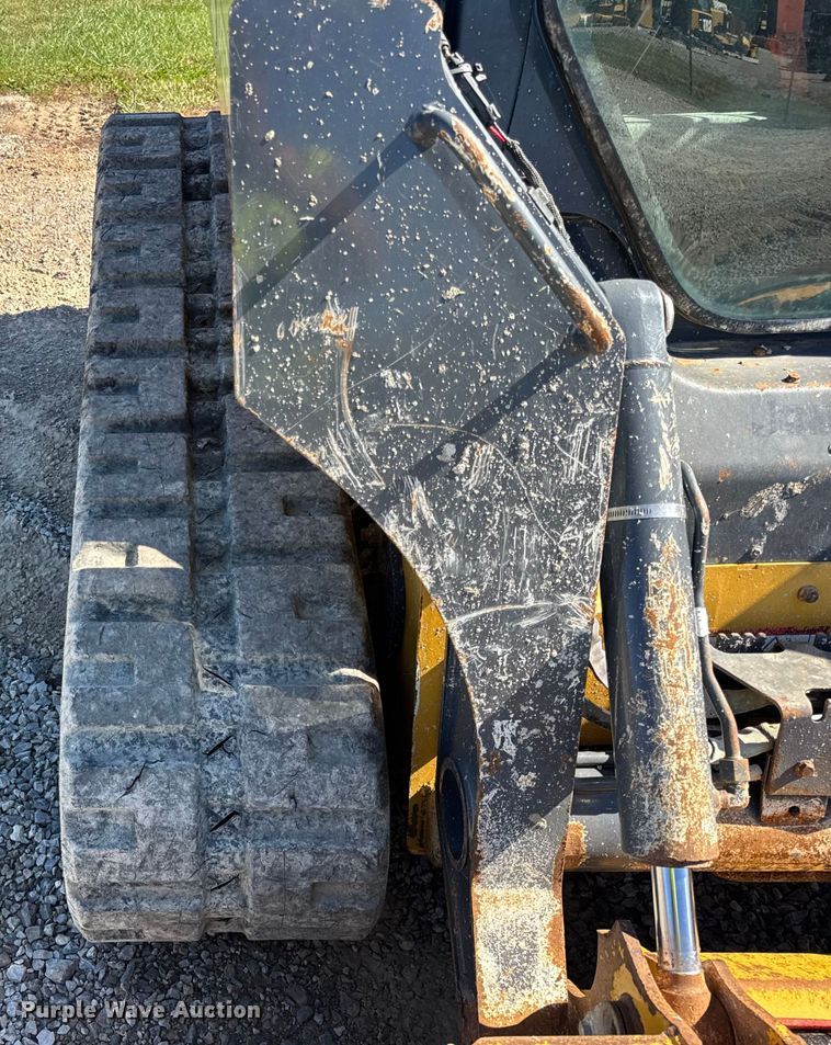 image for item EF2219 2021 John Deere 325G tracked skid steer loader