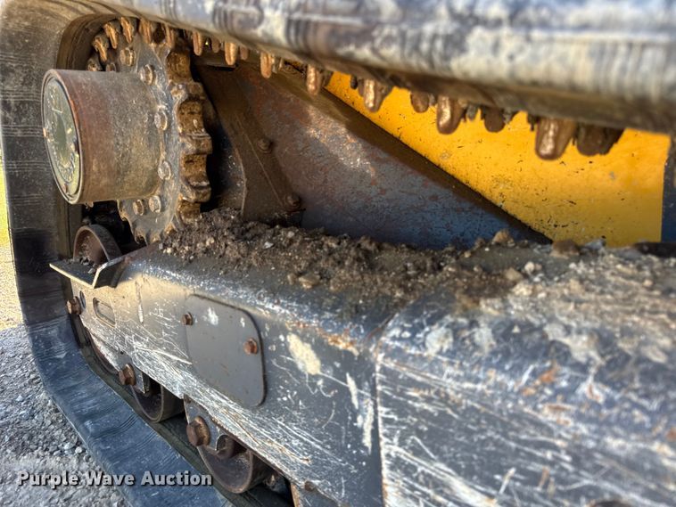 image for item EF2219 2021 John Deere 325G tracked skid steer loader