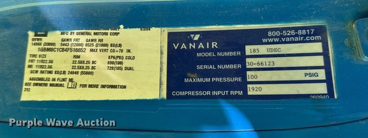 image for item EF2223 2004 Chevrolet C8500 truck cab and chassis