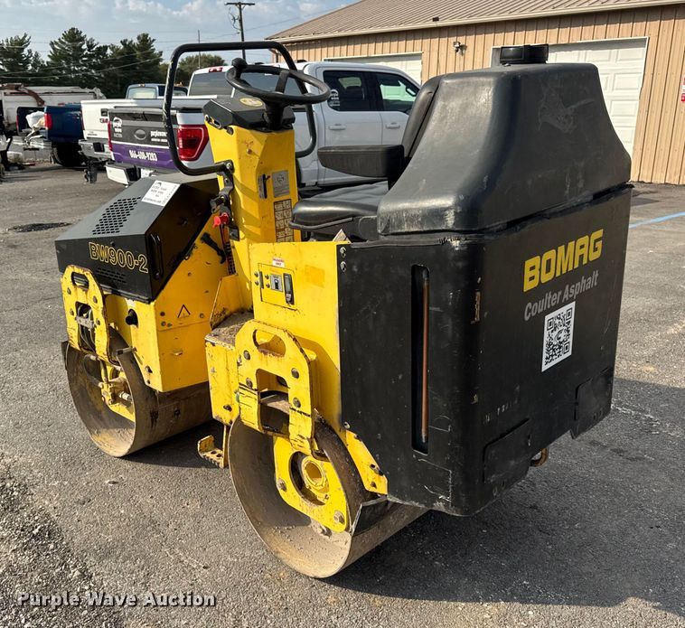 image for item EF2242 2006 Bomag BW 900-2 double drum vibratory roller