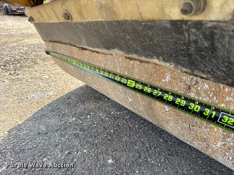 image for item EF2242 2006 Bomag BW 900-2 double drum vibratory roller