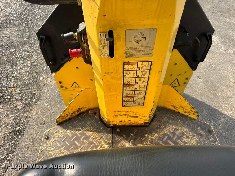 image for item EF2242 2006 Bomag BW 900-2 double drum vibratory roller