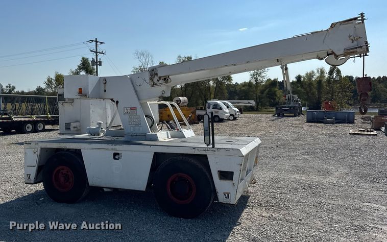 image for item EF2245 Broderson IC-80-3F crane