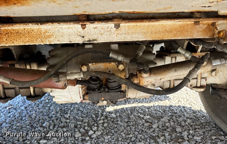 image for item EF2245 Broderson IC-80-3F crane