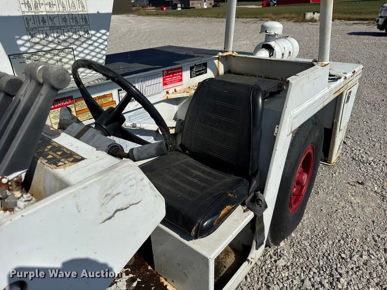 image for item EF2245 Broderson IC-80-3F crane