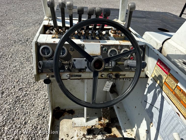 image for item EF2245 Broderson IC-80-3F crane