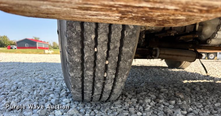 image for item EF2245 Broderson IC-80-3F crane