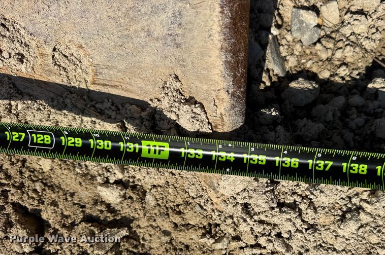 image for item EF2246 Komatsu D65-12 to D65-17 Dozer blade