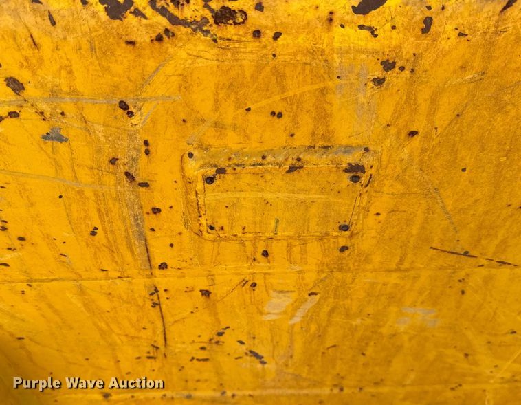 image for item EF2246 Komatsu D65-12 to D65-17 Dozer blade