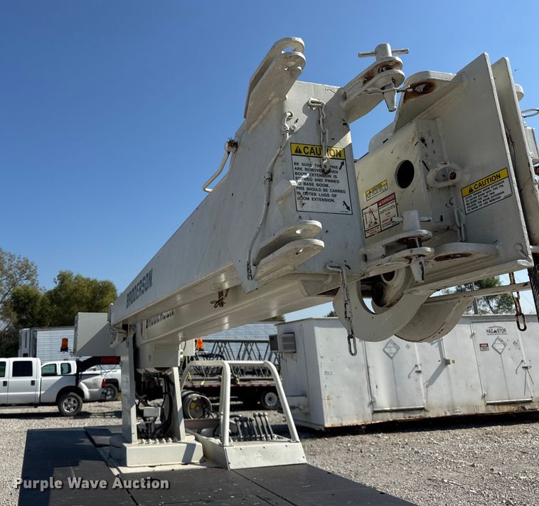 image for item EF2254 Broderson IC-80-3F crane